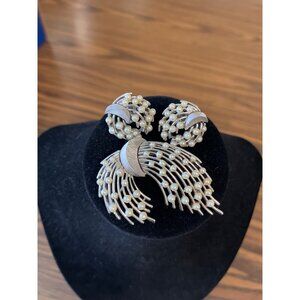 Crown Trifari faux pearl spray brooch and matching earrings vintage